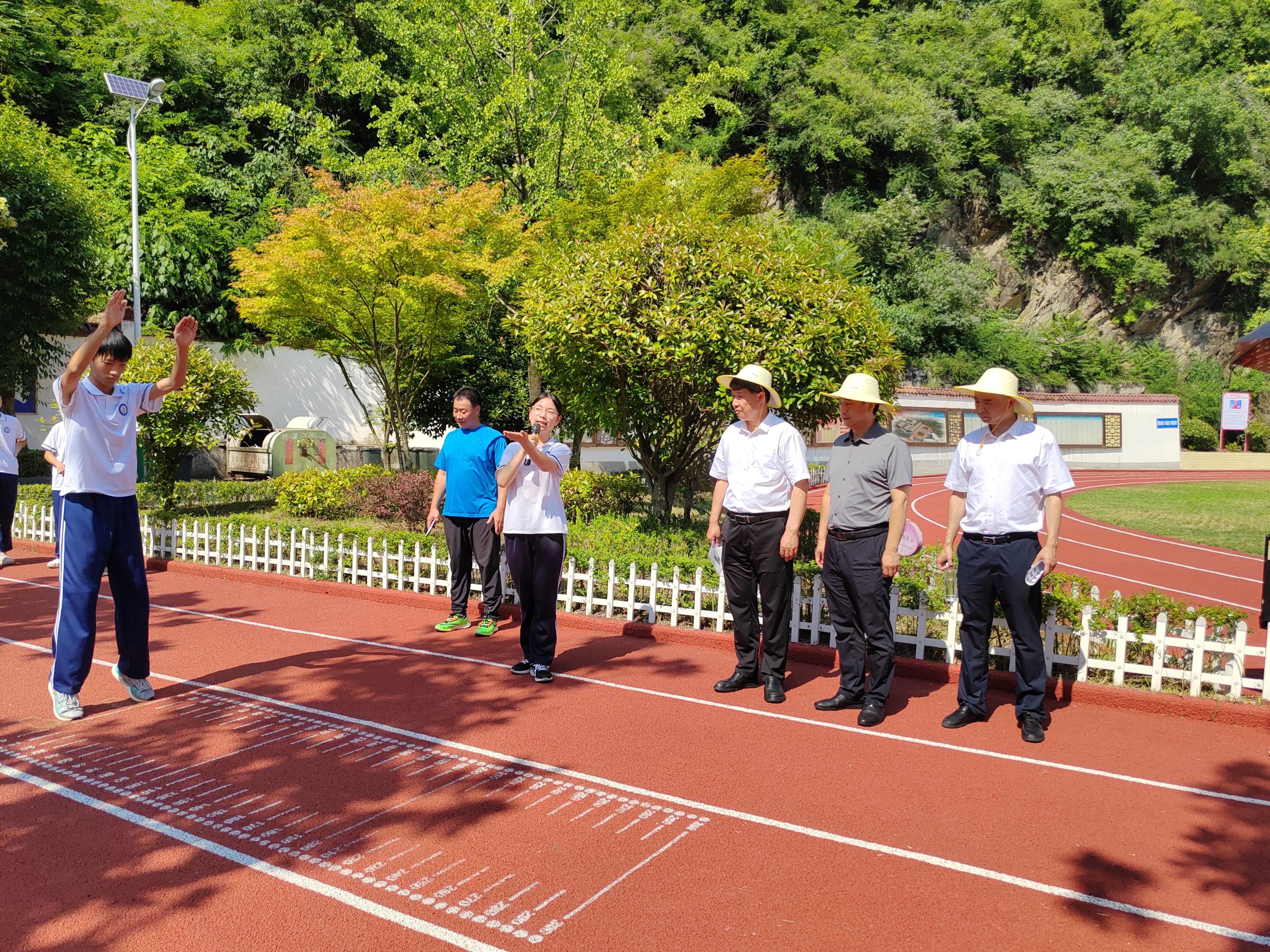 1687739252547091918.jpg 1687739252547091918.jpg