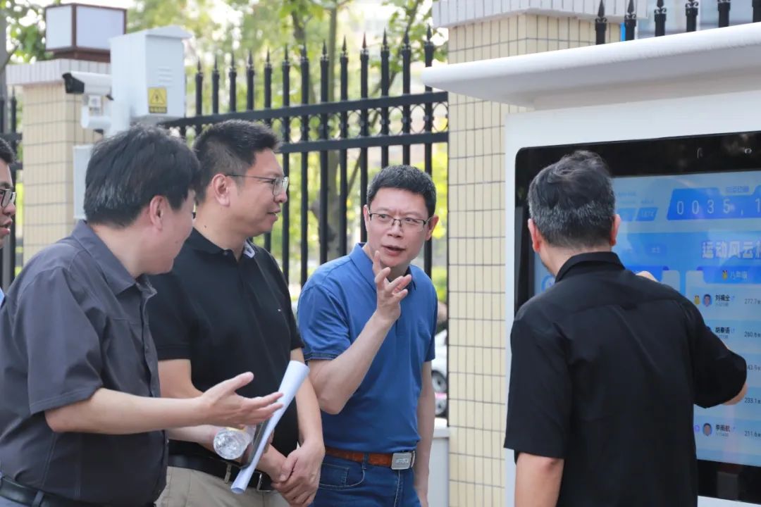 莲花(2).jpg 莲花(2).jpg